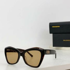 Picture of Balenciga Sunglasses _SKUfw54107503fw